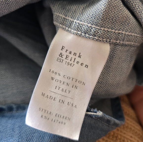 Frank & Eileen Barry Button Up Shirt - Picture 12 of 14